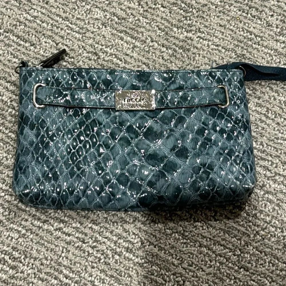 Nicole Miller wallet